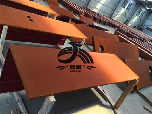 上海锈钢板： 锈钢板中间流通商乐观看待当前走势 锈钢板多少钱一吨